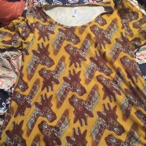 Lularoe Perfect T. Size medium